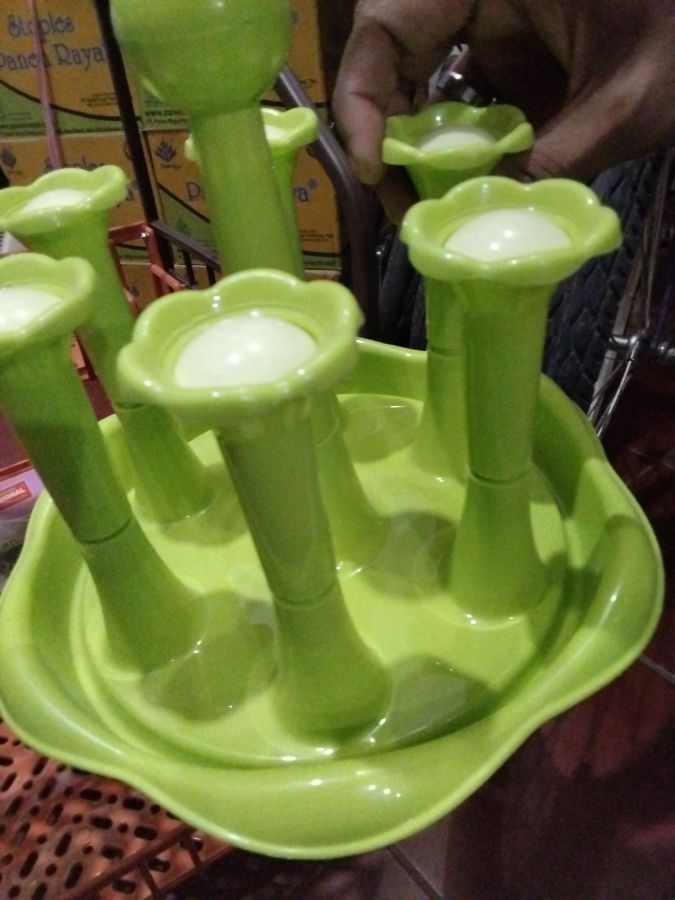 Tempat gelas Golden Sunkist 6 jari