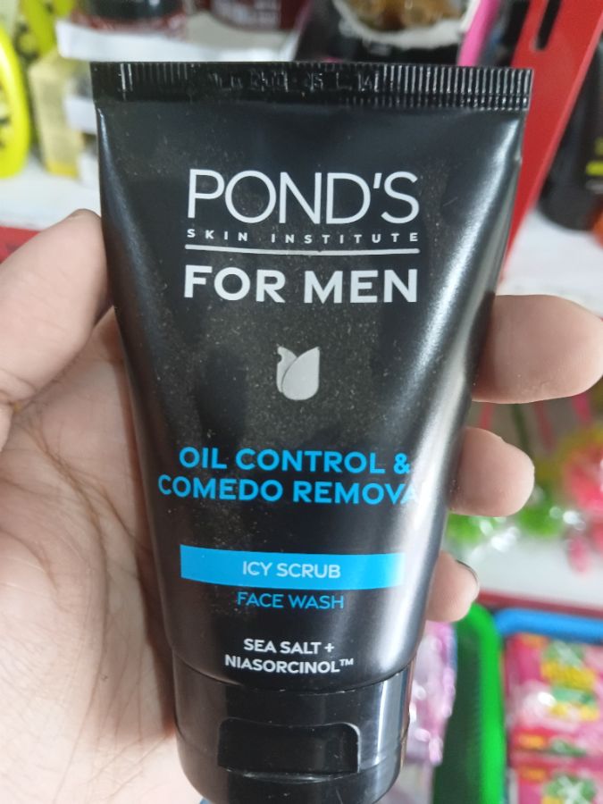 Ponds Men Oil Clear & Ac Scrub 4x6x50gr