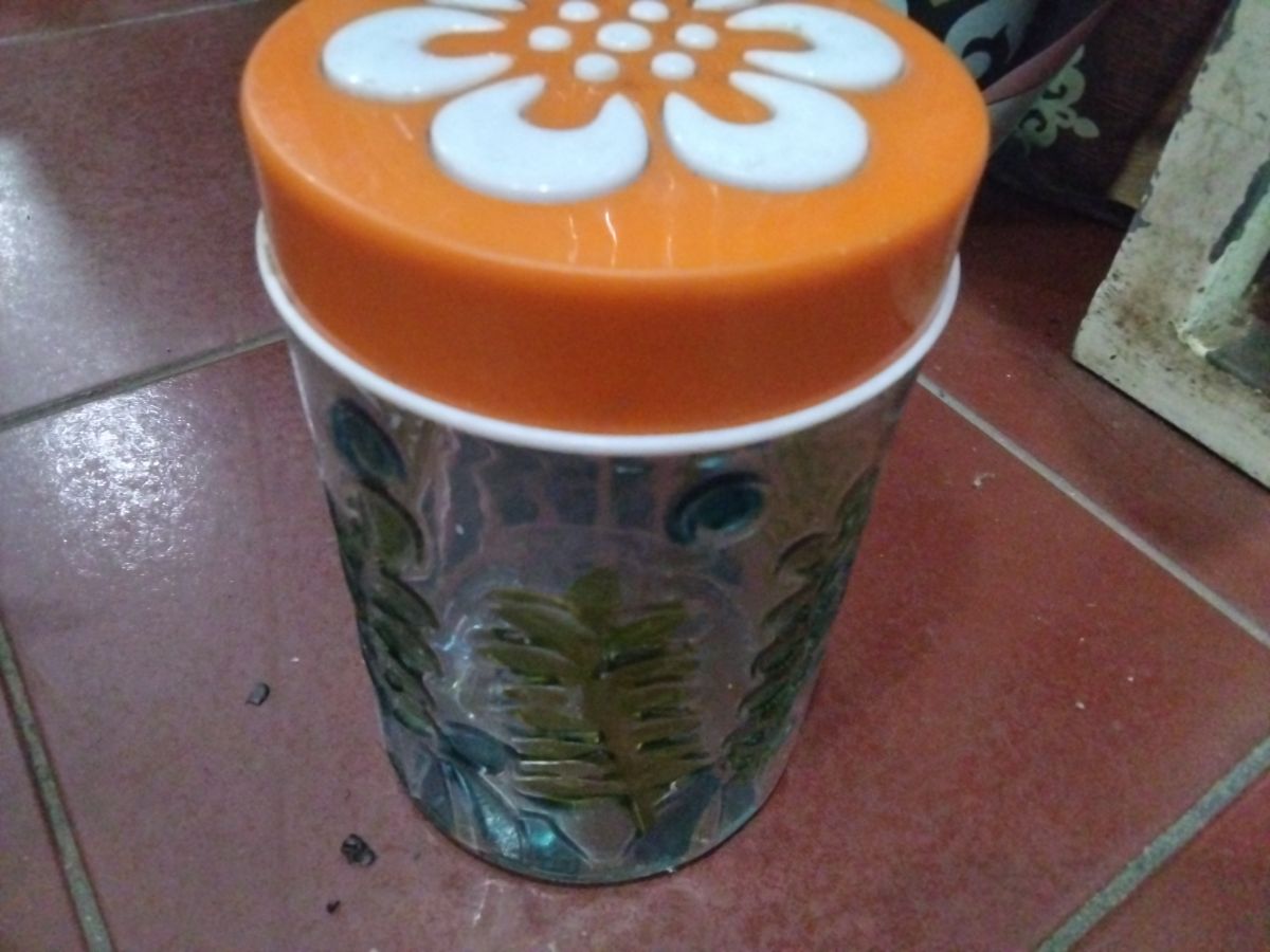 Toples kaca iwatani kecil 