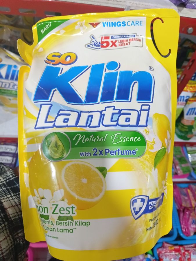 FLOORCLNER SOKLIN KUNING 1600ML