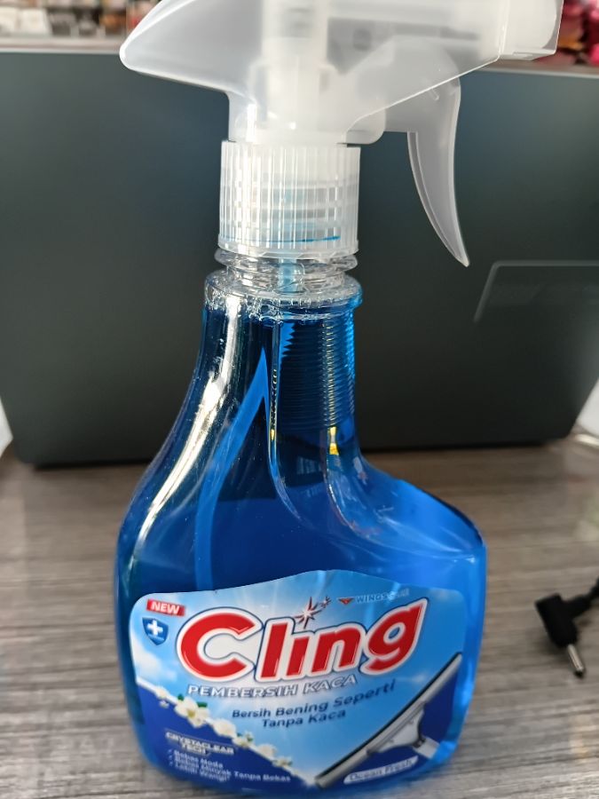 CLING BIRU BOTOL 440MP
