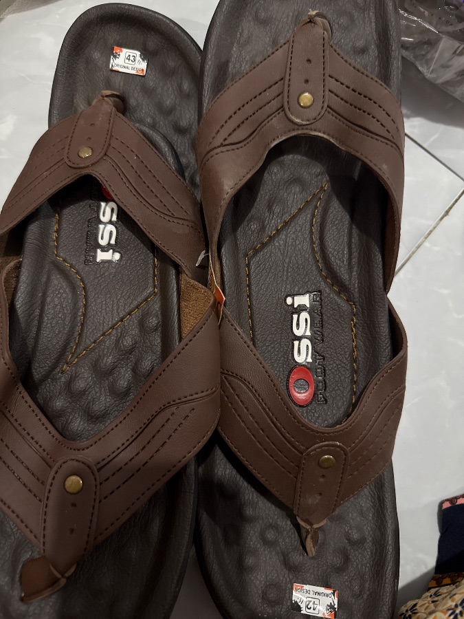 Sendal jepit Ossi