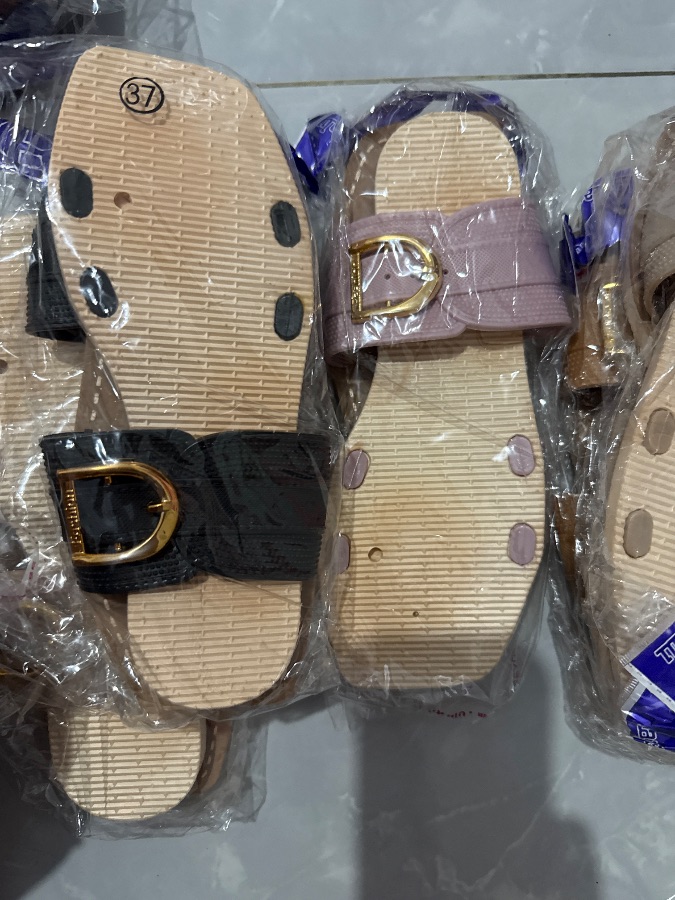 Sendal fashion