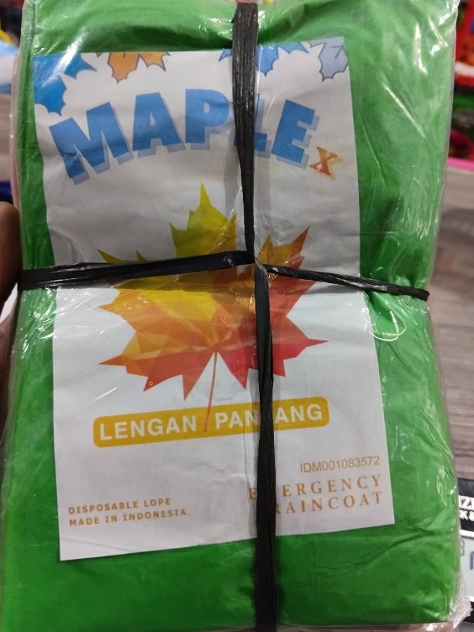 BAJU HUJAN MAPLE