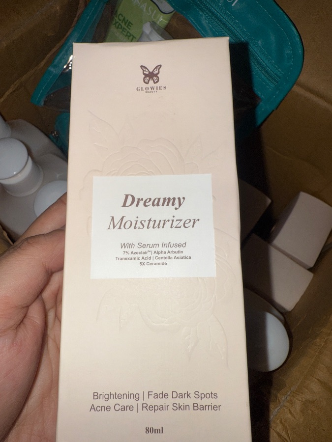 Glowies dreamy Moisturaizer