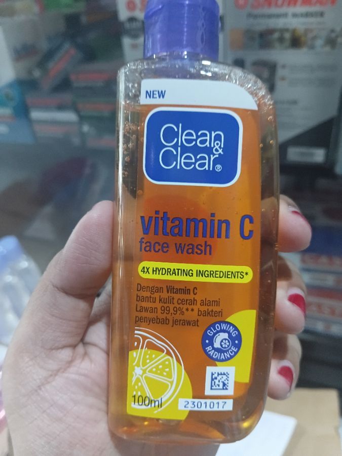 CLEAN & CLEAR FACE WASH VIT C 100ML