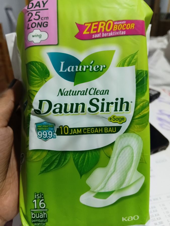 LAURIER NAT CLEAN DAUN SIRIH 25cm 16S