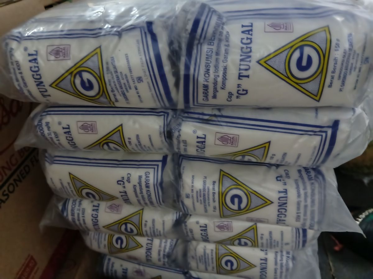 GARAM SEGITIGA 20x150gr