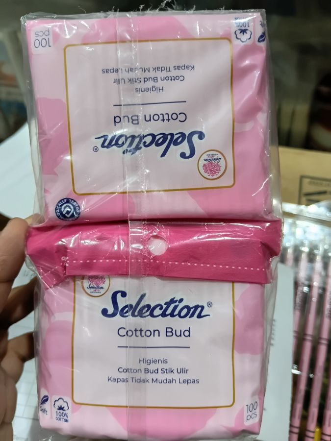 COTTON BUDS SELECTION