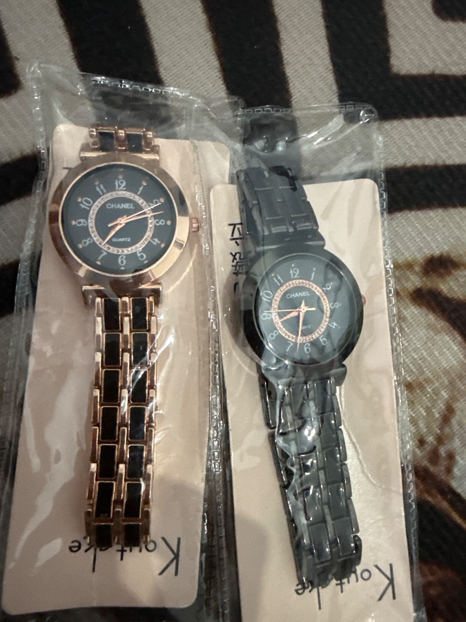 Jam tangan Chanel