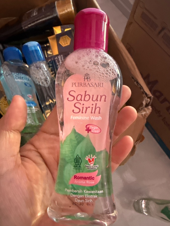 Sabun sirih FEM wash Romantic 125ml