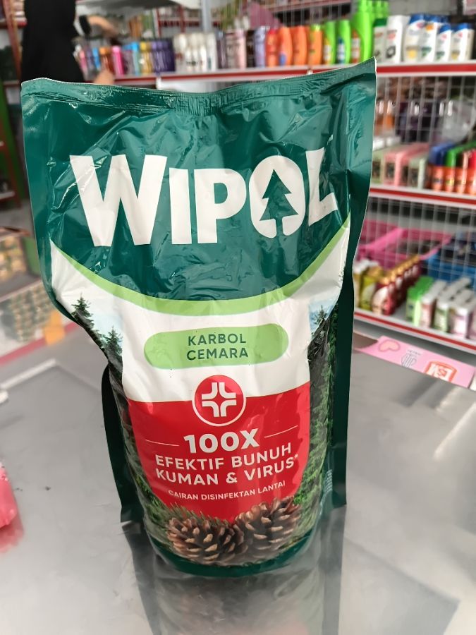 Wipol 750 ml