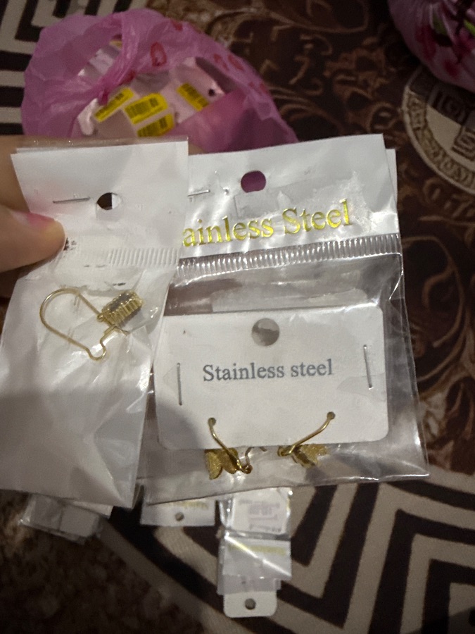 Anting karabu