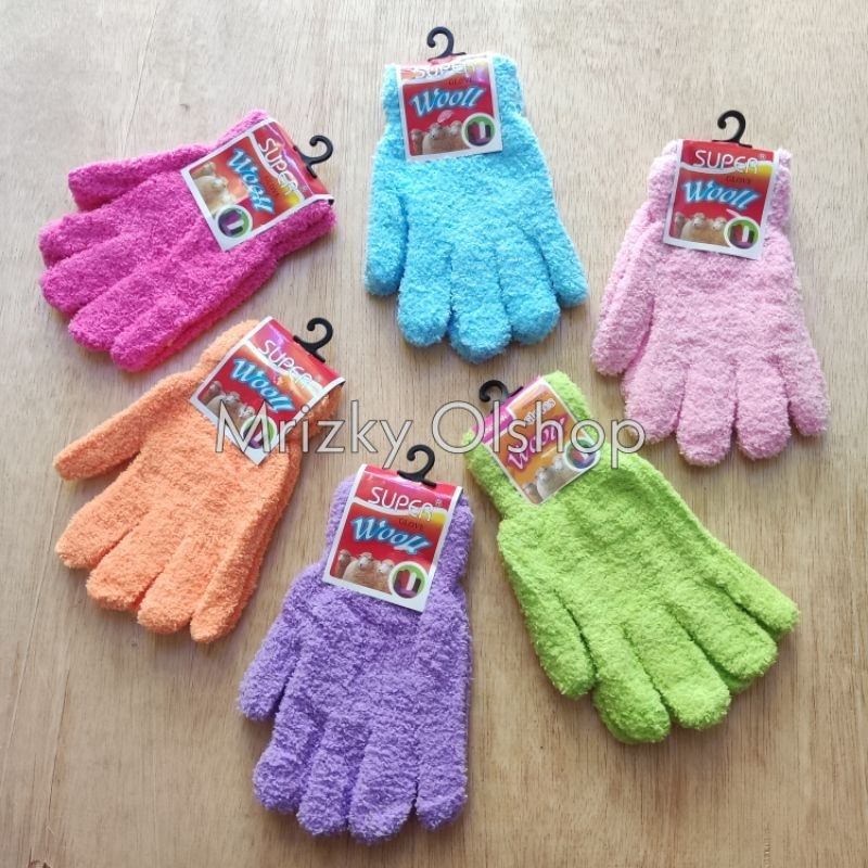 ST Woll Handuk Warna