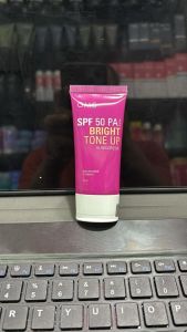 Omg sunscreen bright tone up spf50
