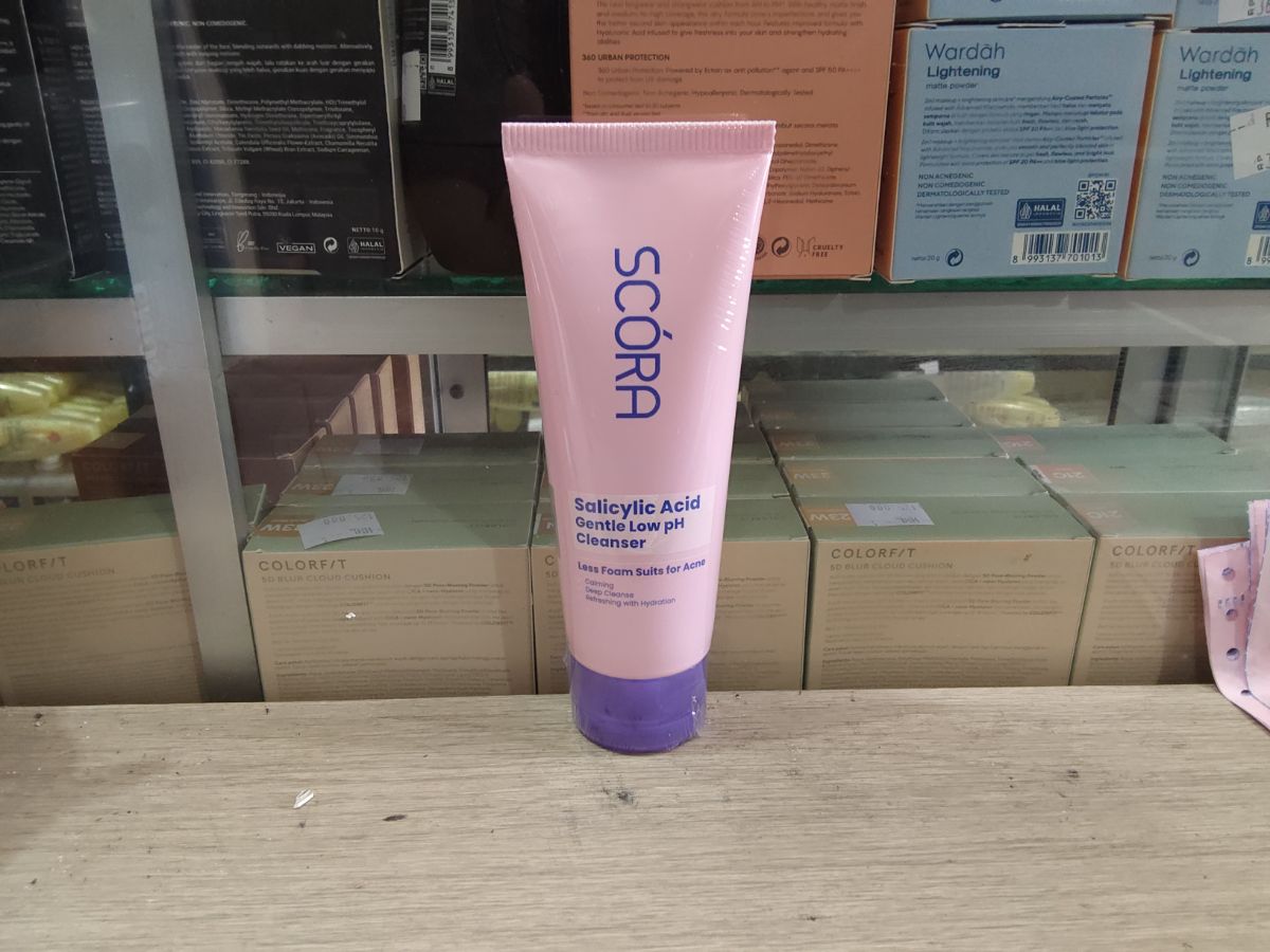 Scora salicylic acid gentle cleanser