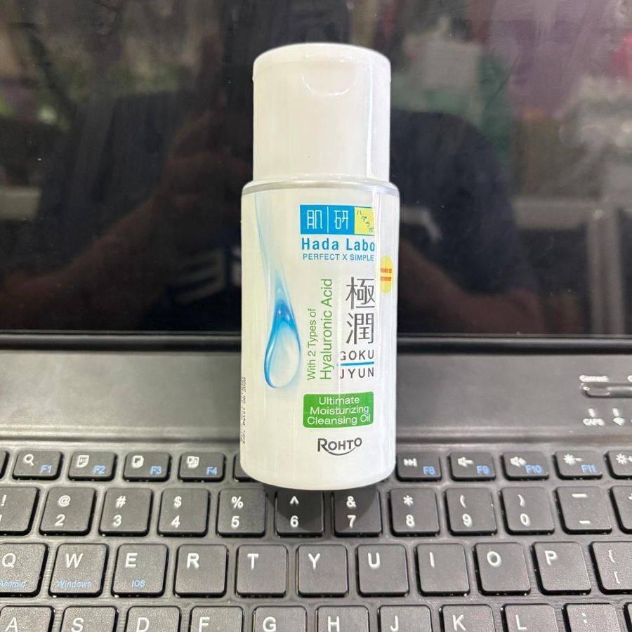 Hadalabo gokujyun cleansing oil