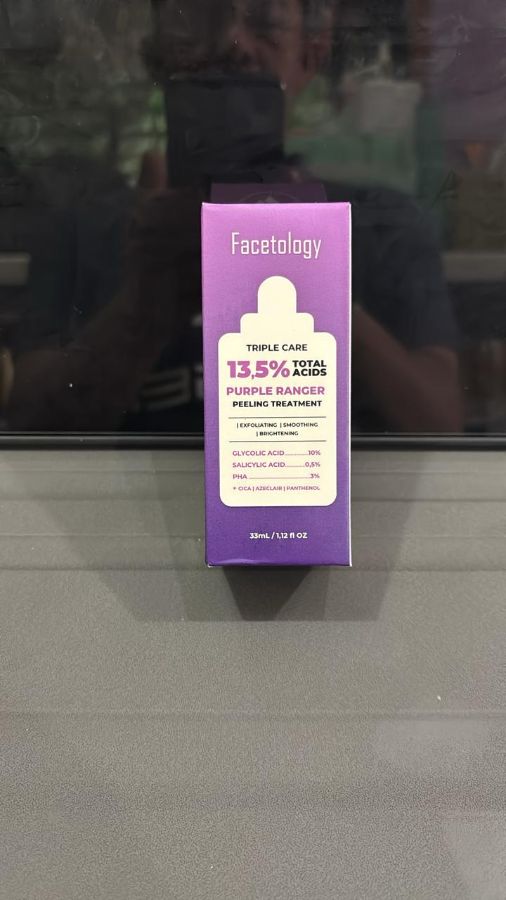 Facetology peeling treatment