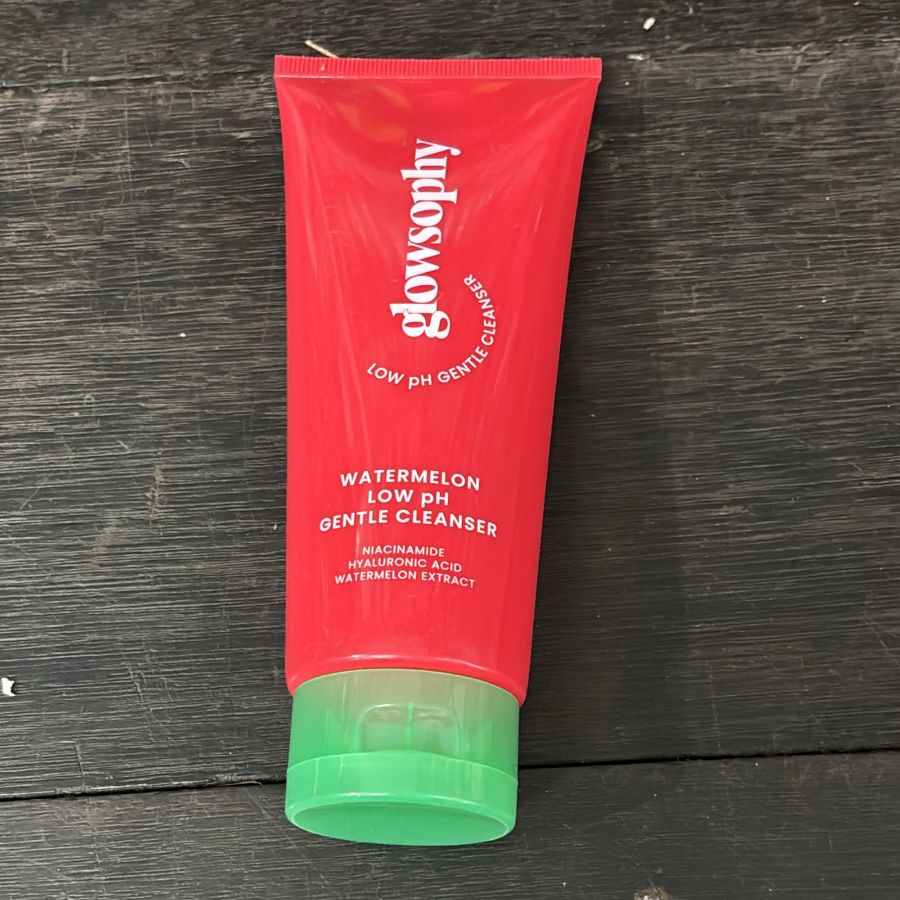 Glowsophy watermelon gentle cleanser 