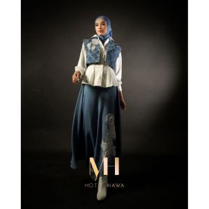 Pearl Jeans series by Motif Hawa set Blouse + Skirt rok + vest outer + Scarf (LIGHT BLUE)
