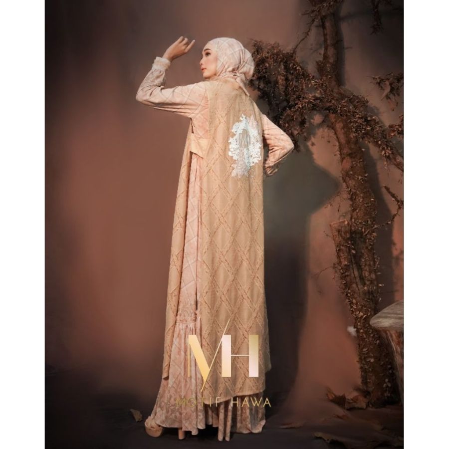 Motif Hawa CLARISSA series BESTSELLERS Gamis set of 3 Gamis + Outer + Voal (PINK PEACH)