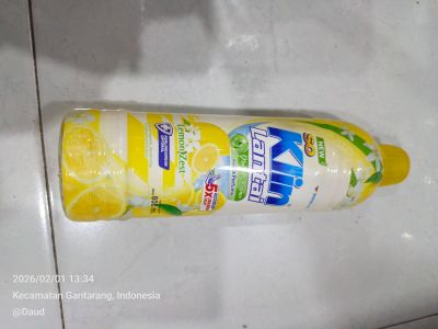 SoKlin lantai kuning botol 900ml