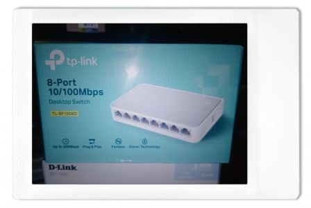TP-LINK 8-port desktop switch 