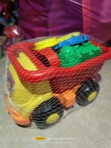 Mobil pantai isi k