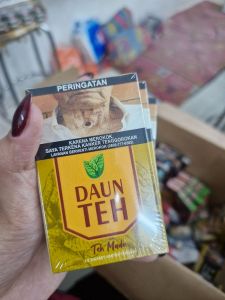 rokok daun teh kretek