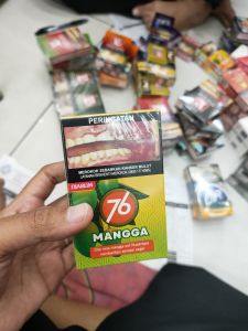 Rokok 76 mangga