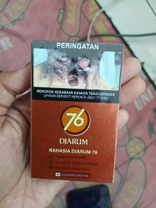 ROKOK 76 kretek