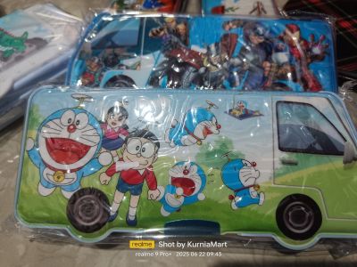 Tempat pensil motif mobil