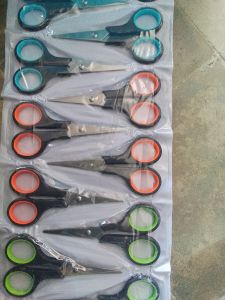 Gunting linko kecil