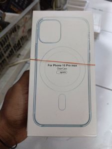 C. MAGNETIC IP 15 PRO MAX