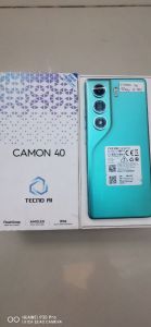 Camon 40 8/256 