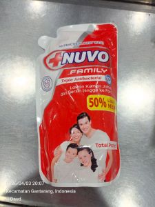 Sabun cair nuvo family 800gr