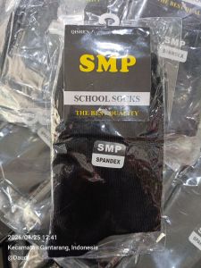 Kk qishen smp hitam polos
