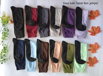 Kaos kaki non jempol