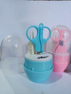 Set gunting kuku perawatan