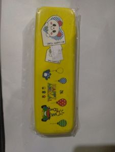 TEMPAT PENSIL TINGKAT