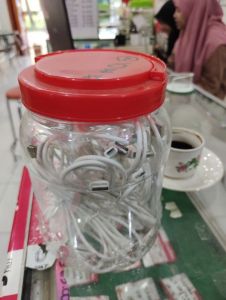 MICRO TOPLES