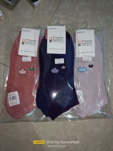 Kaos kaki tumit warna impor