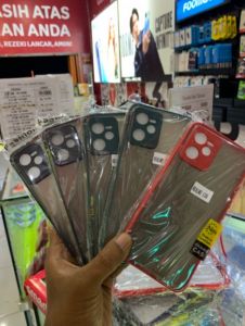 AERO POLOS REALME C35