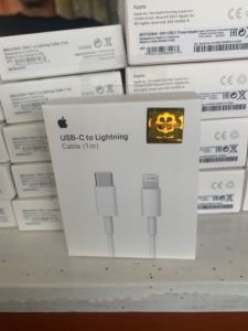 KABEL DATA IPHONE C to LIGHTNING ORI