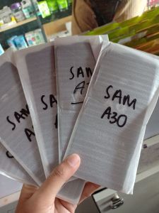 SAMSUNG A30