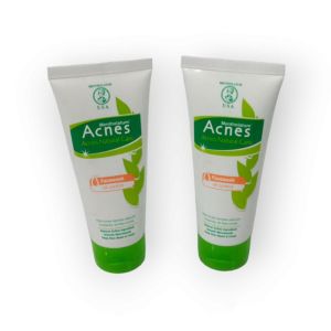 Acnes face wash oil control