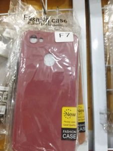 C. P warna oppo F7