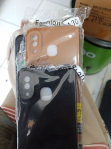 C. Polos Samsung A20/A30