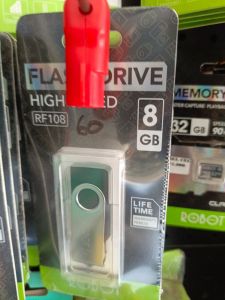Flashdisk Robot 8Gb Rf108