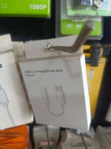 Ucb-C HEADPHONE JACK
